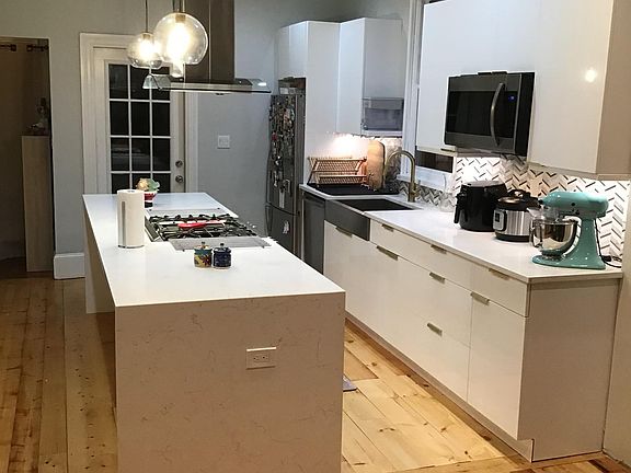 2nd image of 113 Chestnut Ave #2