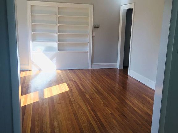 2nd image of 57 Frost Pond Rd Floor 1-4