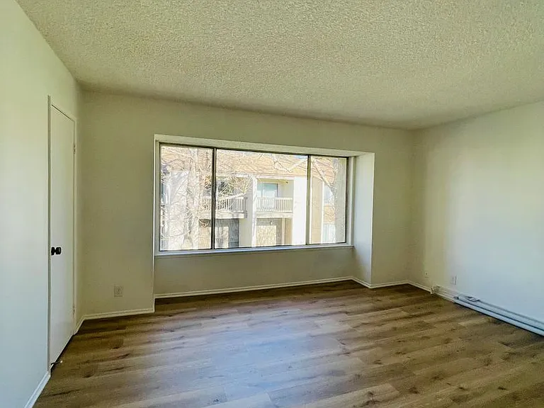 1214 Llama Ct — Photo 25