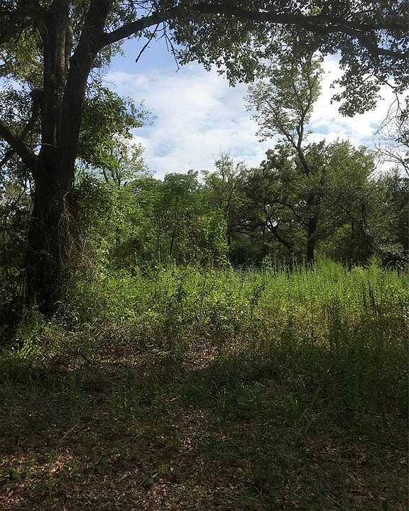1st image of Brown Ln N