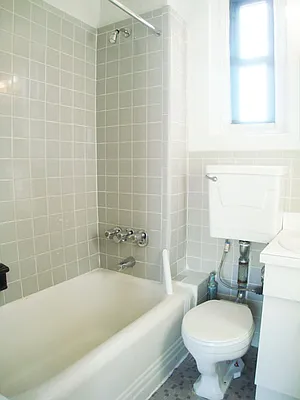 Rented by DSA Realty Midtown West | media 23