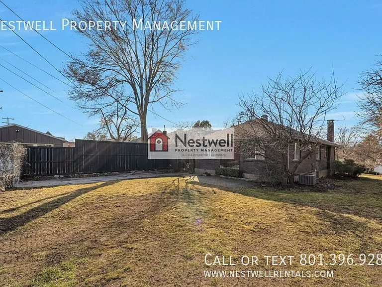 2471 S Douglas St — Photo 26