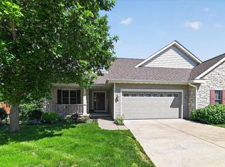 8 Peregrine Ct, Verona, WI 53593