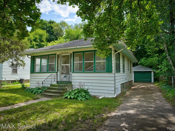 2019 Cartier St, Flint, MI 48504