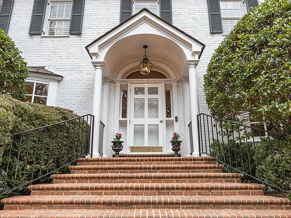 3rd image of 3712 Darwin Rd