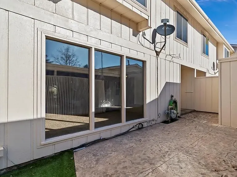 3001 S Roosevelt St #21 — Photo 2