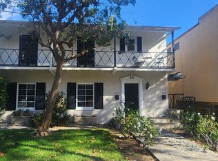 320 N Almont Dr, Beverly Hills, CA 90211