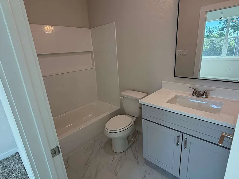 577 Galt Dr — Photo 18