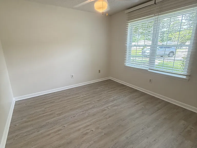 6576 Pebble Beach Cres — Photo 23