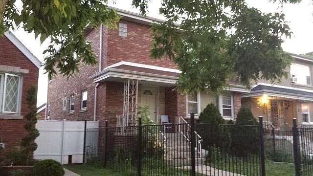 2nd image of 3810 W 62nd St