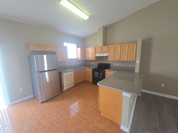 5th image of 1428 Bluff Loop