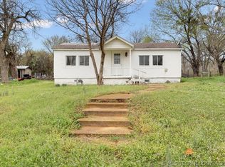 815 N J St, Hugo, OK 74743