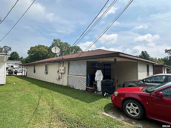 4th image of 2202 Illinois Ave APT 3 & 4