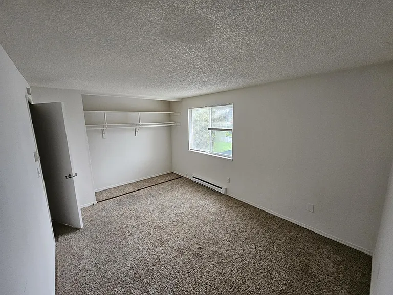 8231 NE Broadway St #2 — Photo 6