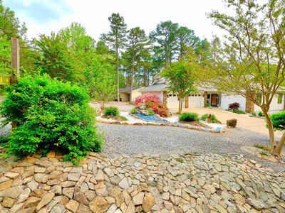 1 Penaranda Ln, Hot Springs, AR, 71909