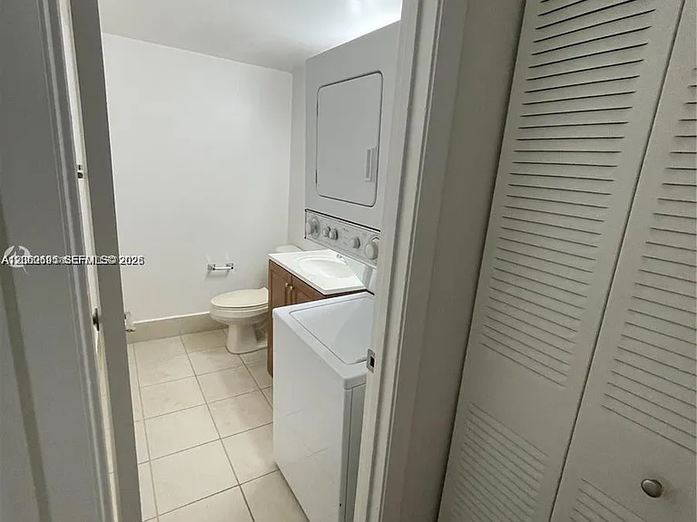 721 N Pine Island Rd #104 — Photo 19
