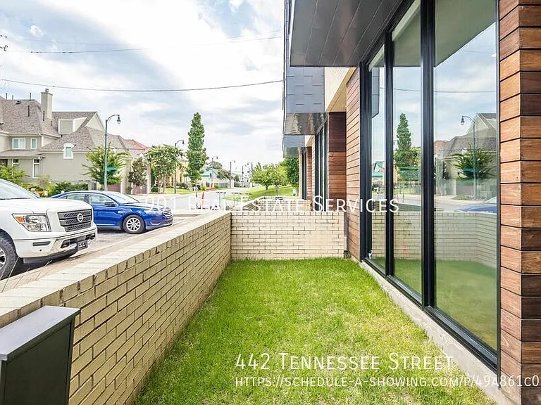 442 Tennessee St — Photo 3