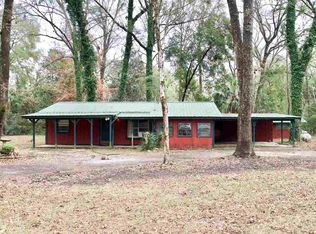 216 Sam Smith Cir, Crawfordville, FL 32327