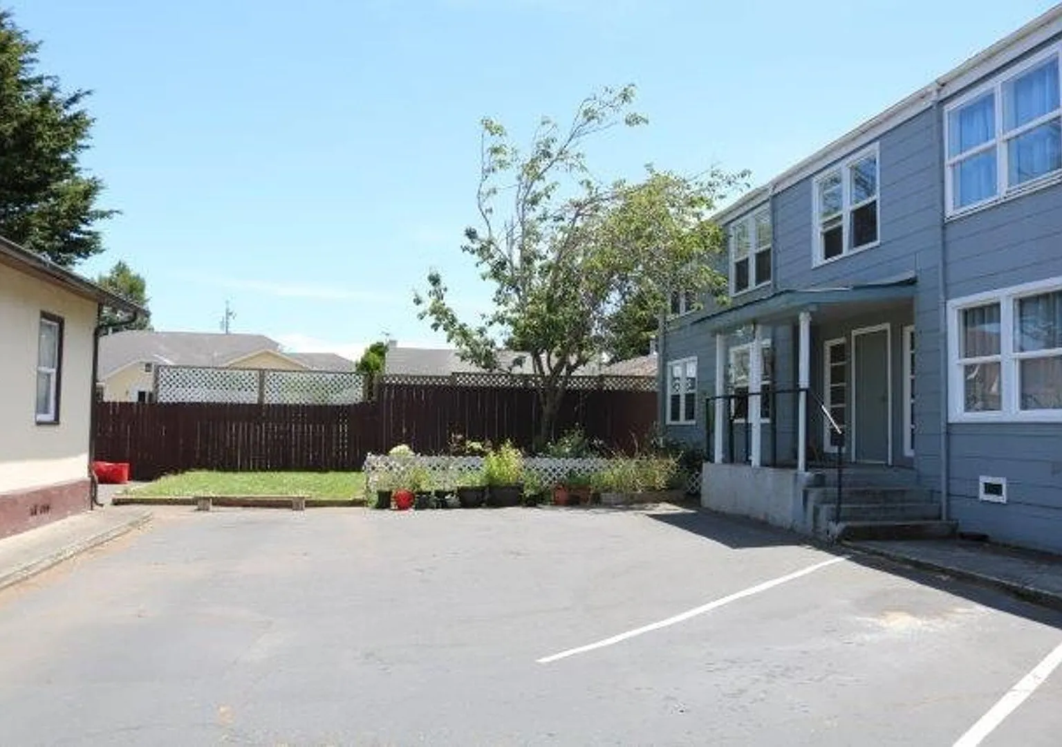 Williams ST Complex — Photo 3