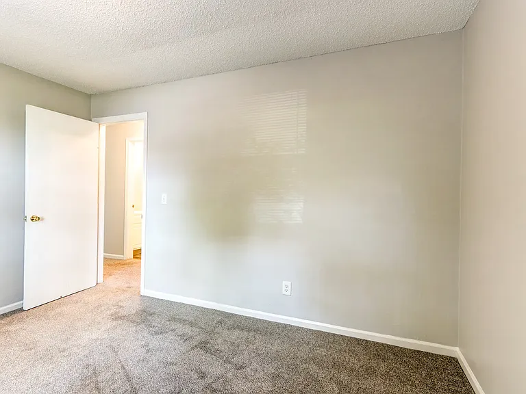 Arbor Terrace and Richland Country Apartments — Photo 25