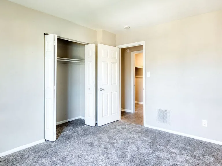 Bayville Apartments — Photo 46