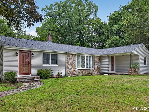 2nd image of 779 Mott Hill Rd
