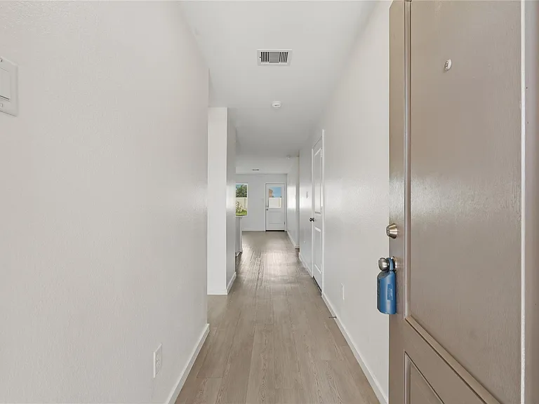 9323 Speckled Trout Dr — Photo 3