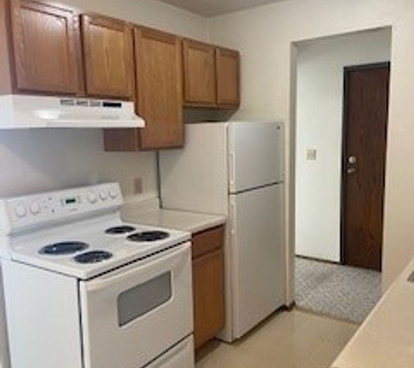 1st image of 3437 S 10th St #24