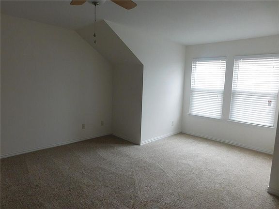 4th image of 6506 Lago Vista Dr