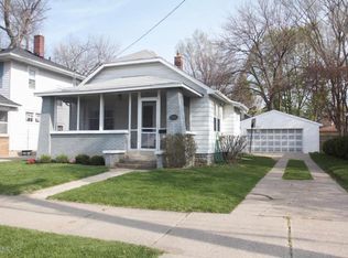 929 Oaklawn St NE, Grand Rapids, MI 49505