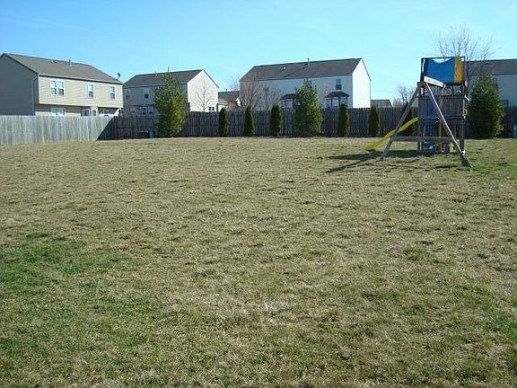 4th image of 4860 Bixby Park Pl