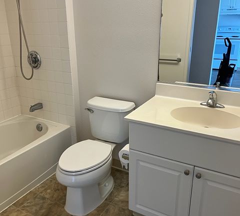 5th image of 801 South St APT 3111
