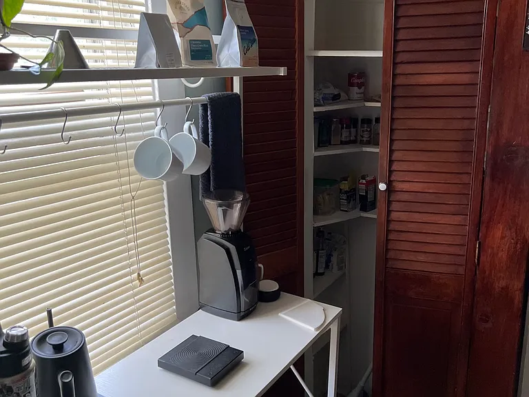 Kitchen pantry