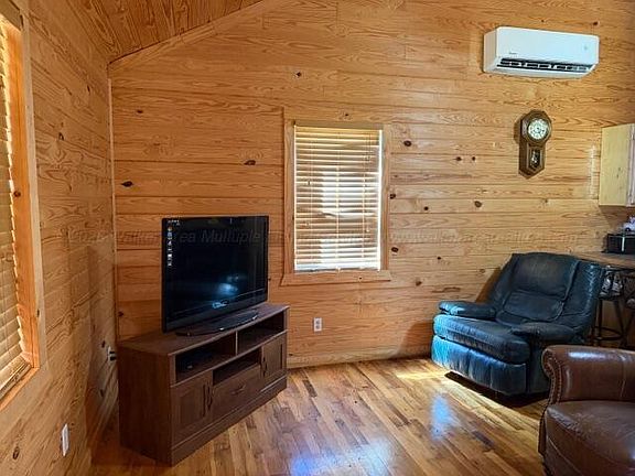 2nd image of 157 Driftwood Ln