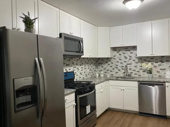 886 Quince Orchard Blvd, Gaithersburg, MD