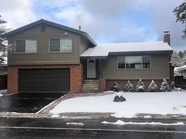 2167 Venice Dr — Photo 1