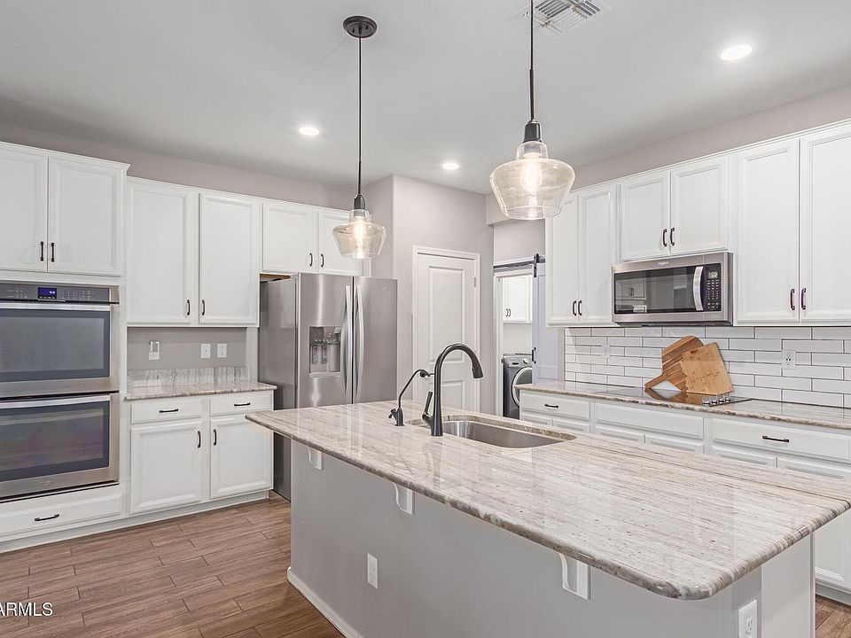 1st image of 1048 W LOWELL Drive