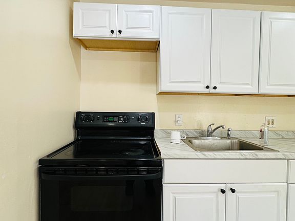 3rd image of 37 Main St #4