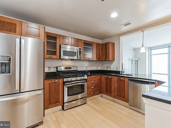 5th image of 5750 Bou Ave Unit 712