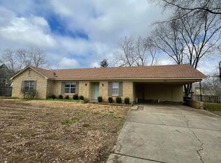 390 Fletcher Rd, Collierville, TN 38017