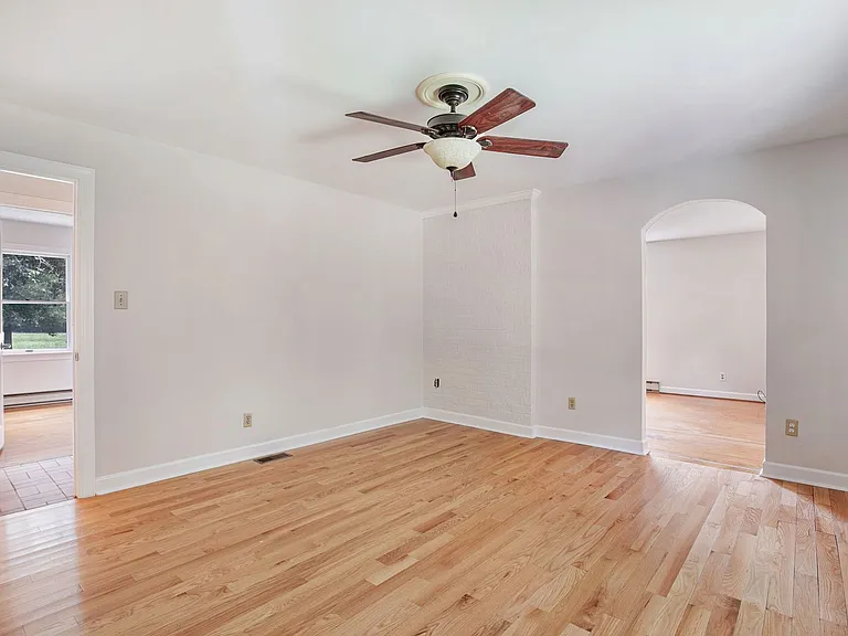 4320 Providence Rd — Photo 13