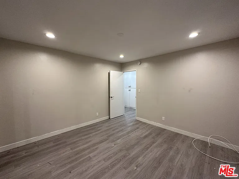 1830 Federal Ave — Photo 12