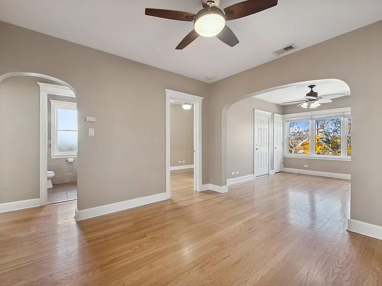4140 N Austin Ave #2 — Photo 2