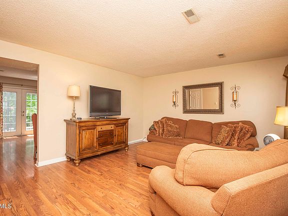 2nd image of 8708 Mill Run Dr