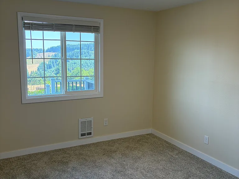 16775 NE Fairview Dr — Photo 17