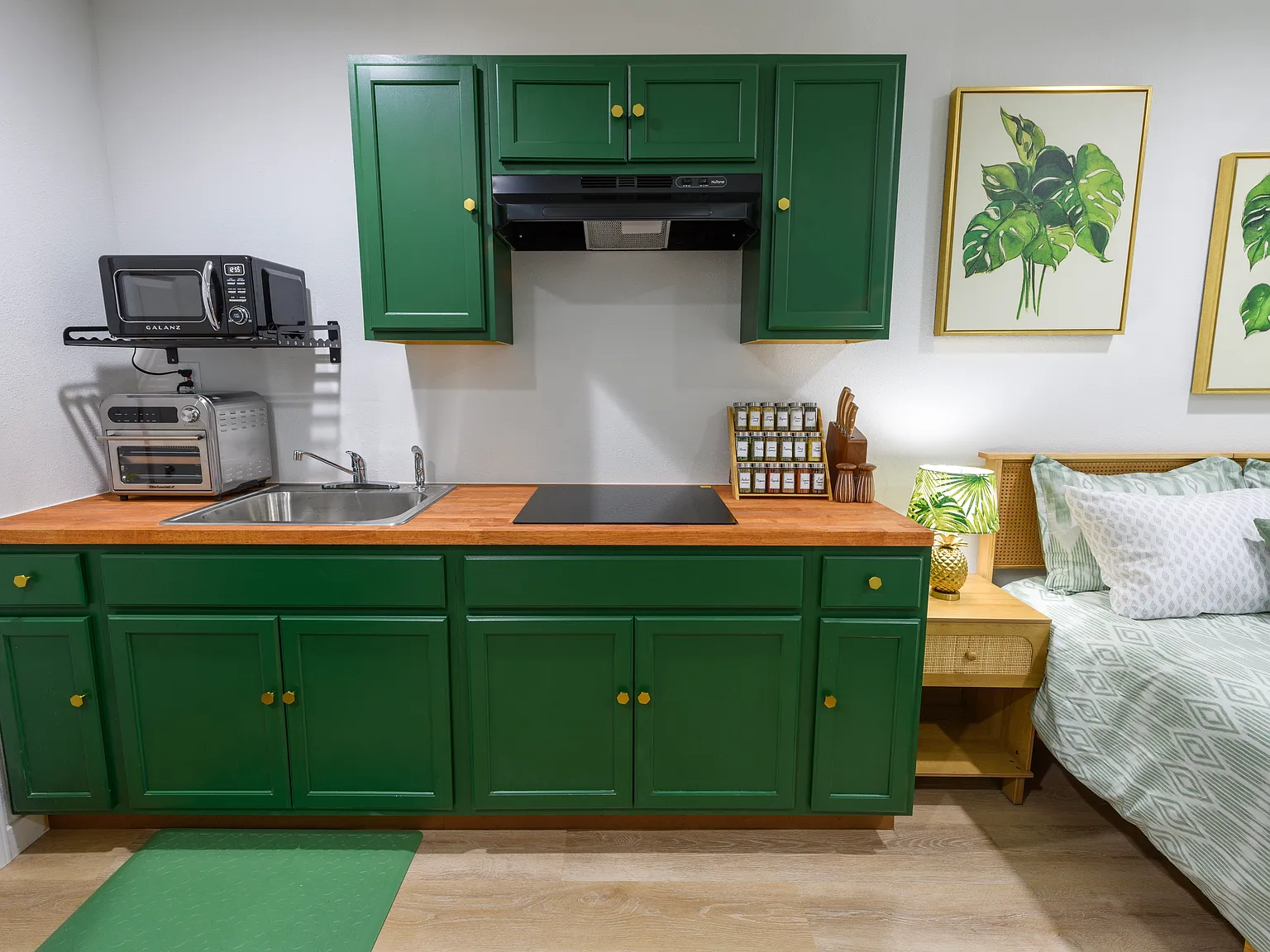 1 bed, 200 sqft, $1,800 — Photo 3