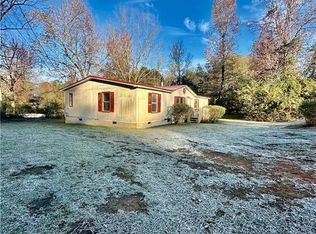 647 Parham St, Warm Springs, GA 31830