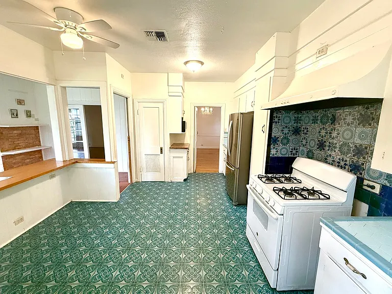 247 Club Dr — Photo 12
