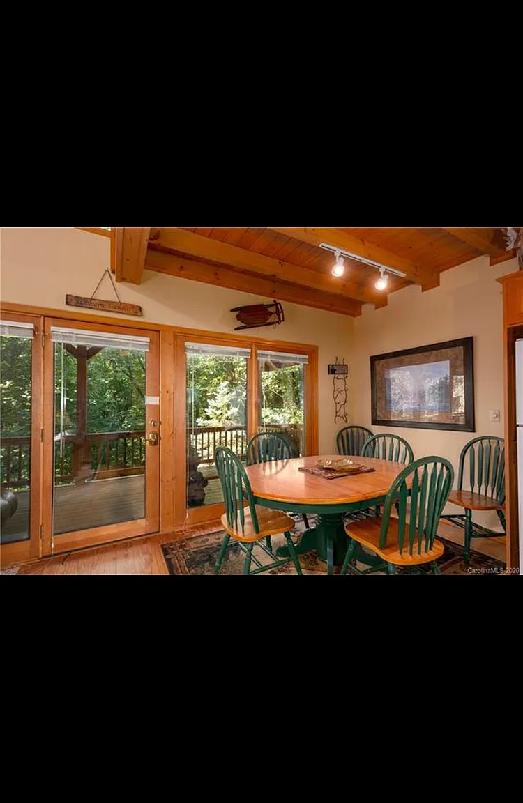 26 Marion Dr — Photo 3