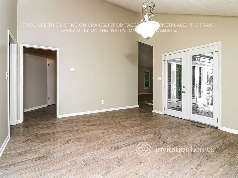 3895 Rock Mill Pkwy — Photo 9